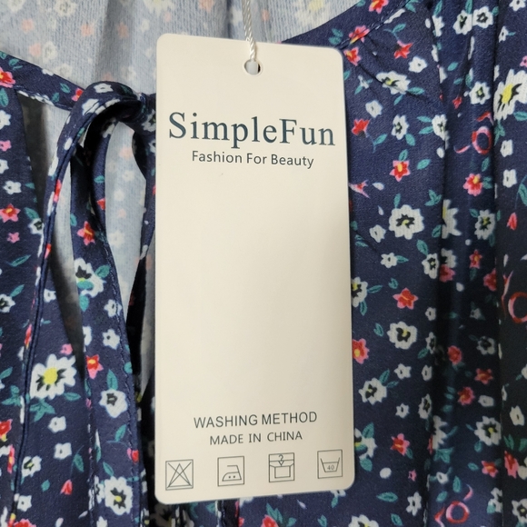 SimpleFun Women's Large Tie Front Blue Floral Top - Picture 5 of 11